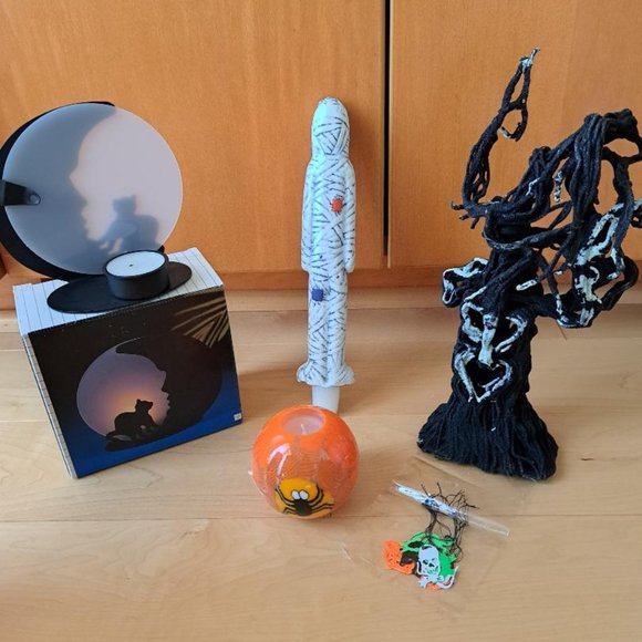 Halloween Candles and Decorations - Picture 3 of 3